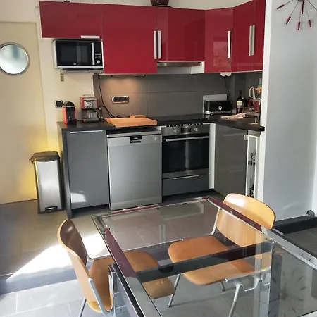 A 80 M De La Superbe De La Fossette, Maison Facon Loft * Le Lavandou