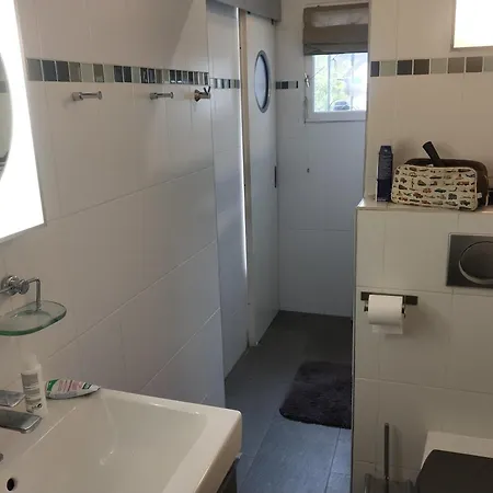 A 80 M De La Superbe De La Fossette, Maison Facon Loft Apartamento Le Lavandou